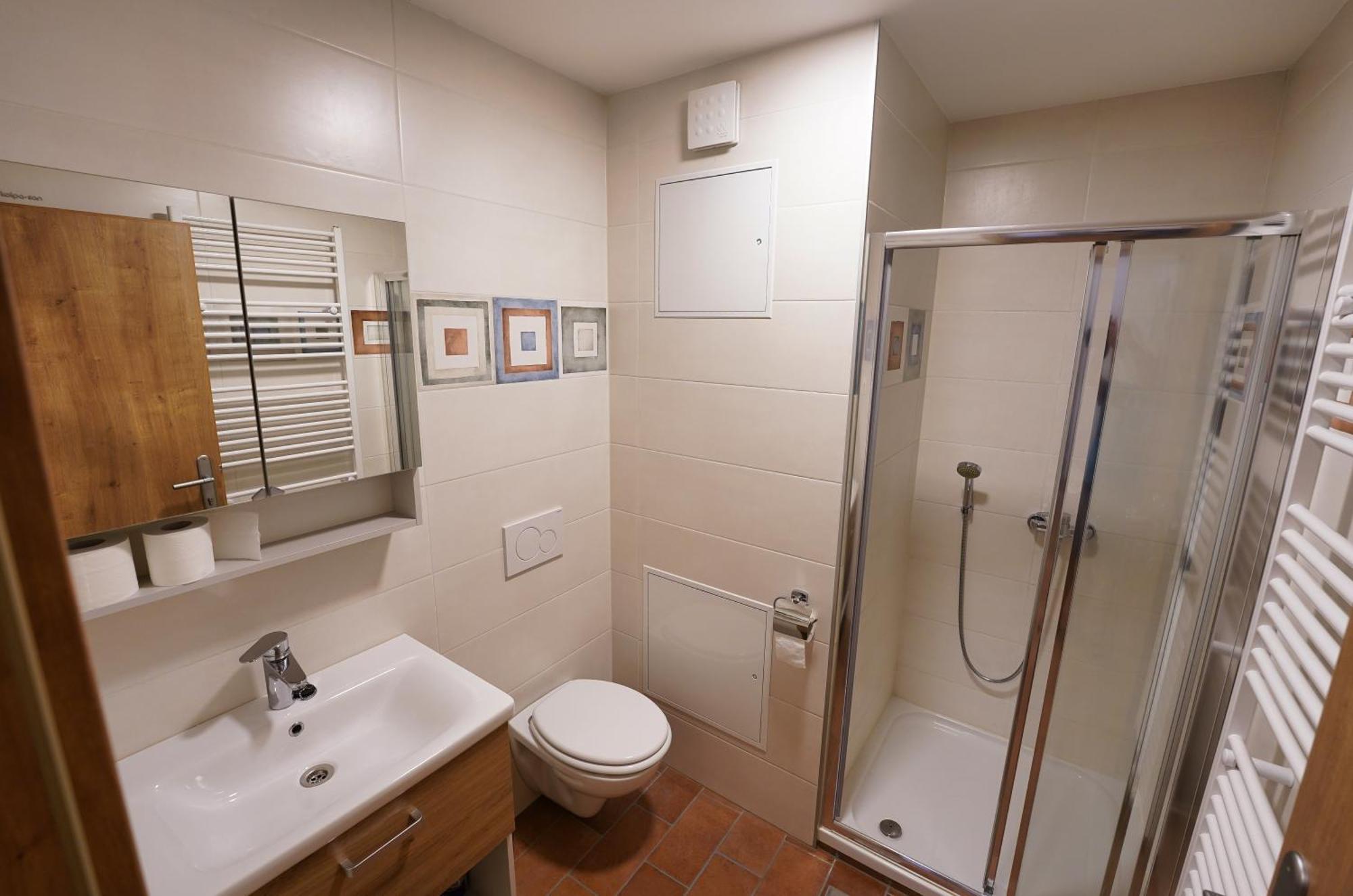 Appartement Metro 7 *